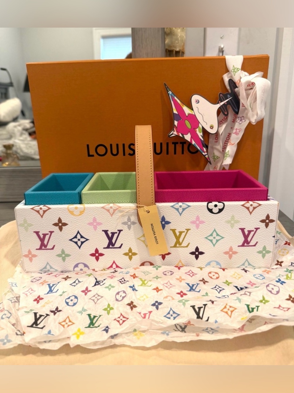 Louis Vuitton X Murakami 2025 Multicolor
Robert Toolbox- NWT